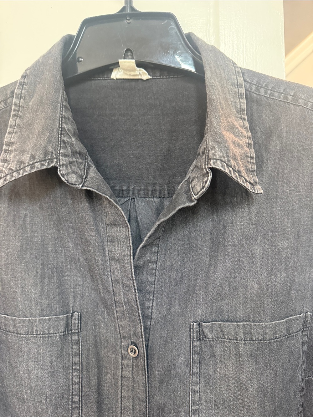 Tribal Jeans Ladies Lightly Washed/Distressed Black Lightweight Button Up M - Picture 3 of 9
